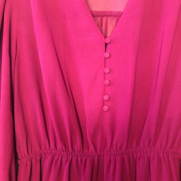 Forever 21 Dark Fuchsia Dress, Elasticized Cuffs. Good work dress. - Picture 4 of 11